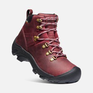 Pyrenees Hiking Boots